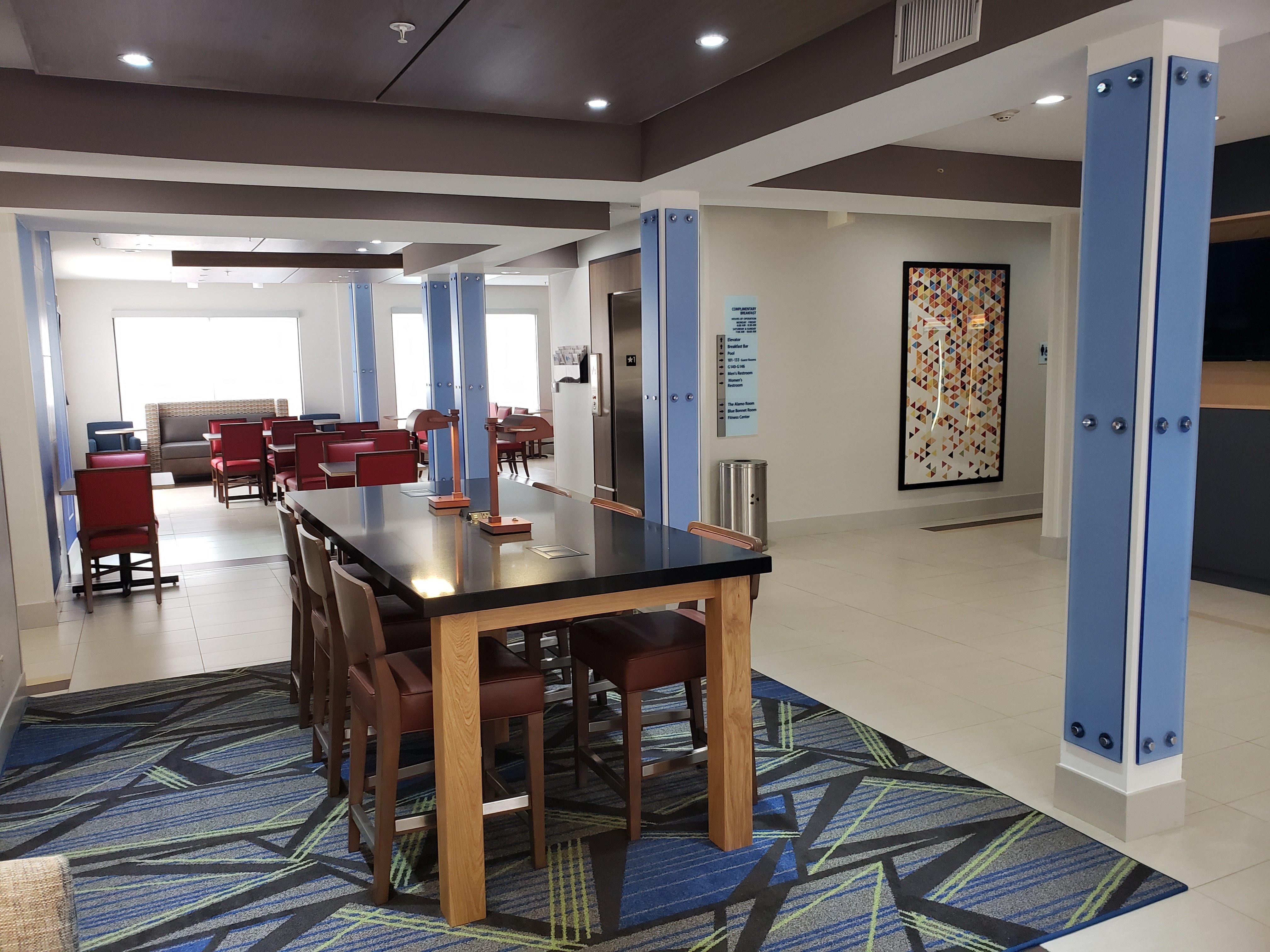 Holiday Inn Express Arlington Interstate 20 Parks Mall By Ihg Eksteriør bilde