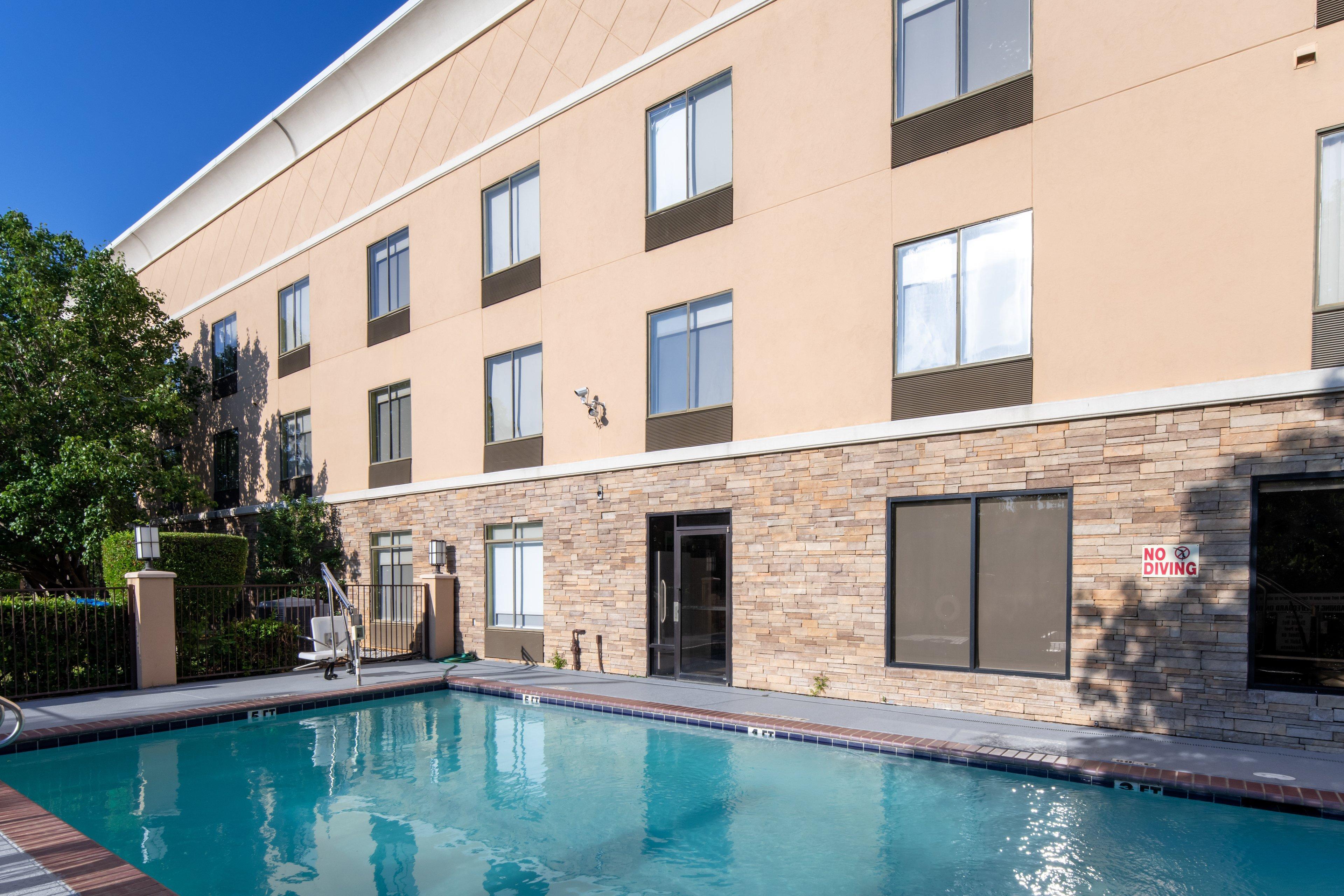 Holiday Inn Express Arlington Interstate 20 Parks Mall By Ihg Eksteriør bilde