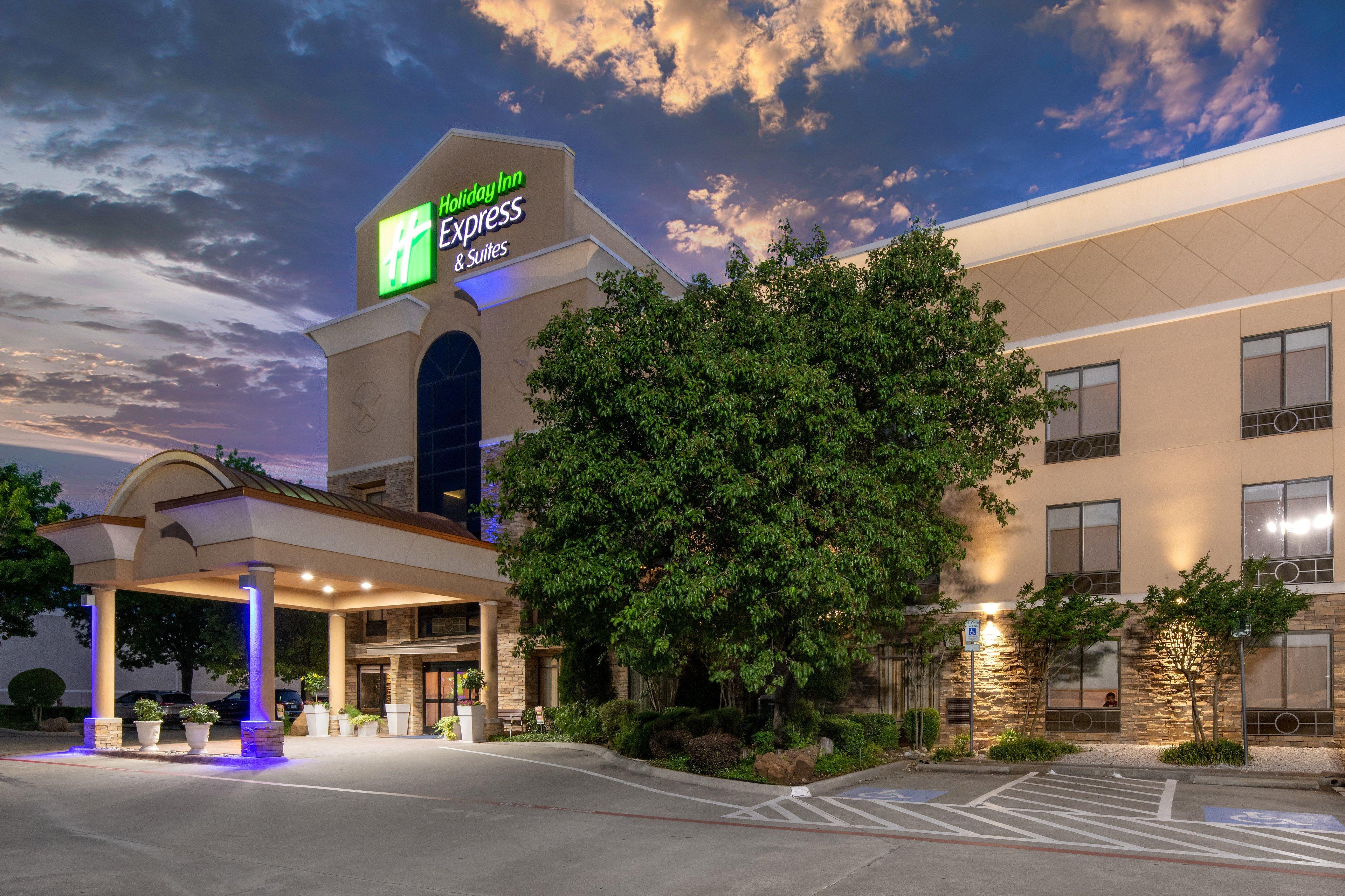 Holiday Inn Express Arlington Interstate 20 Parks Mall By Ihg Eksteriør bilde